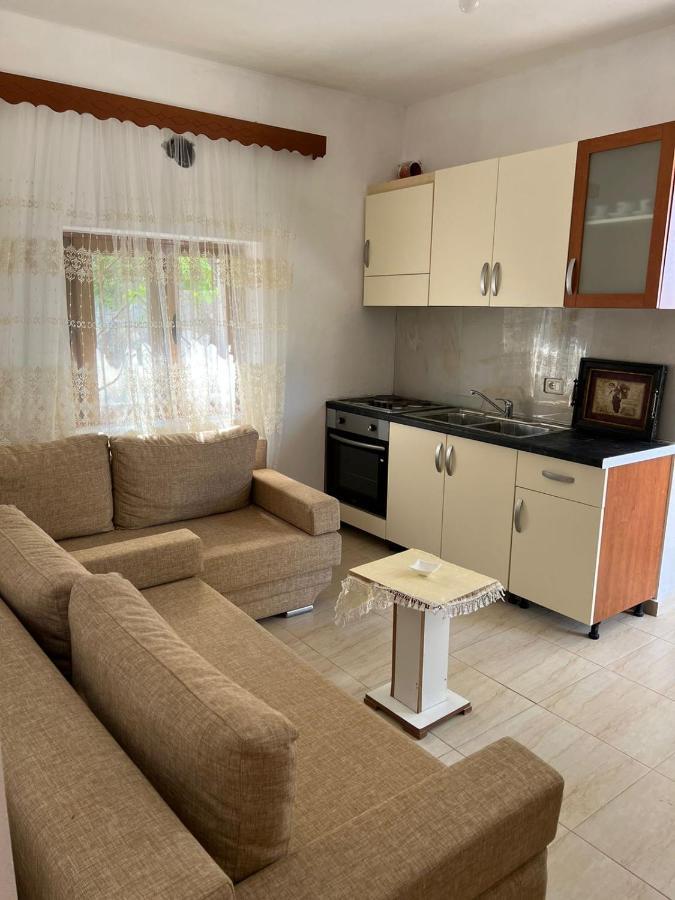 Amar Villa Sarande Bagian luar foto