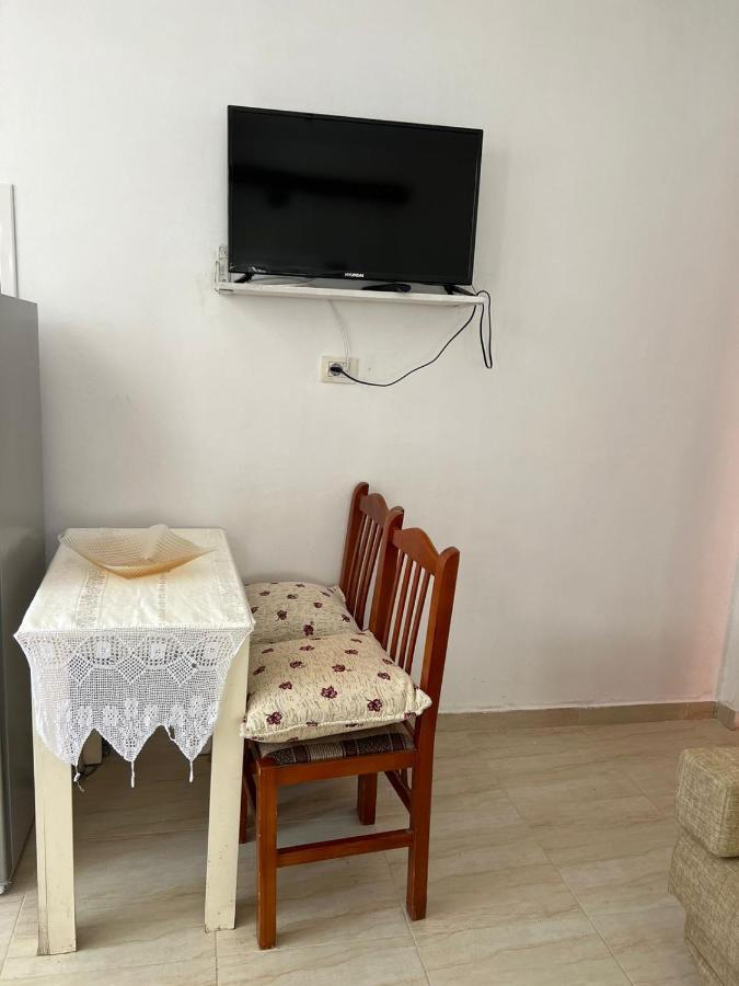 Amar Villa Sarande Bagian luar foto